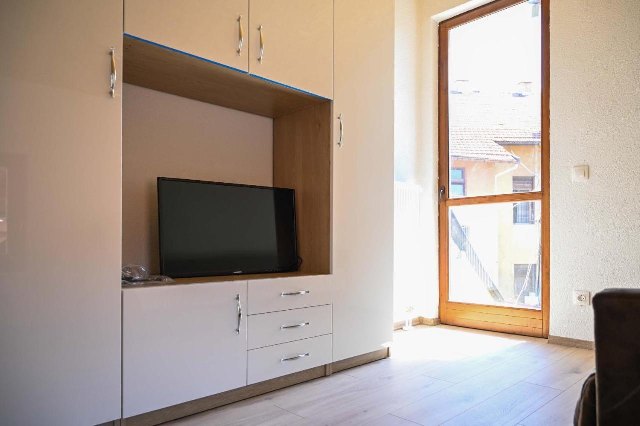 Elem Apartmani Skver Tuzla Zewnętrze zdjęcie