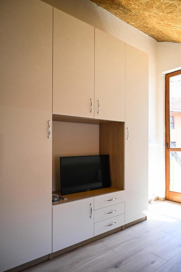 Elem Apartmani Skver Tuzla Zewnętrze zdjęcie